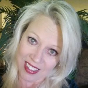 Meet your Posher, Annette